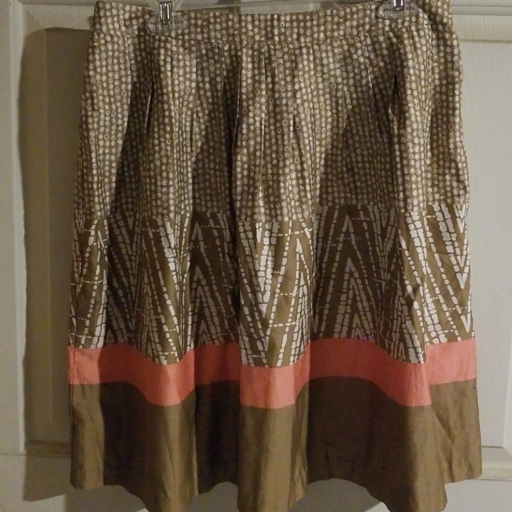 Ladies skirt